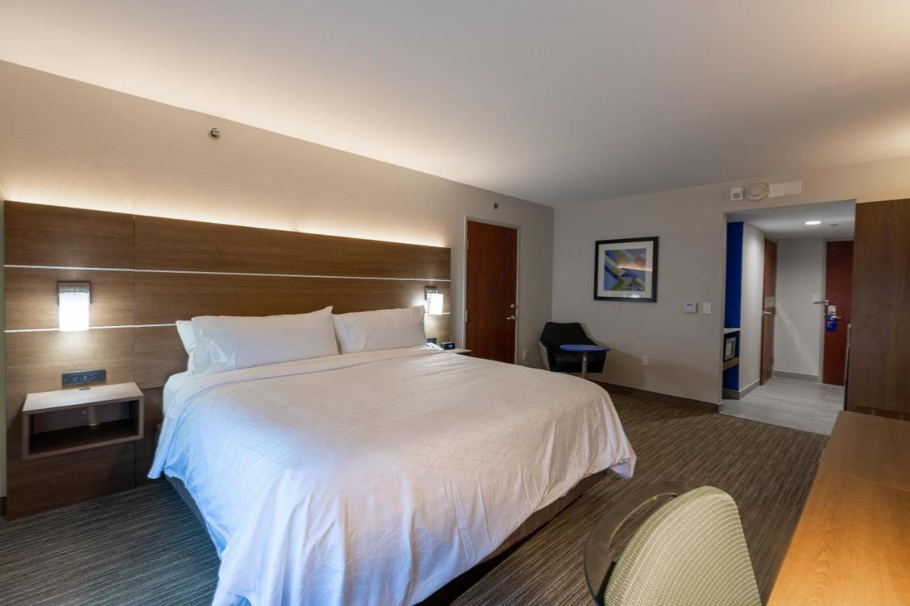 Holiday Inn Express & Suites Arlington North - Stadium Area By Ihg エクステリア 写真